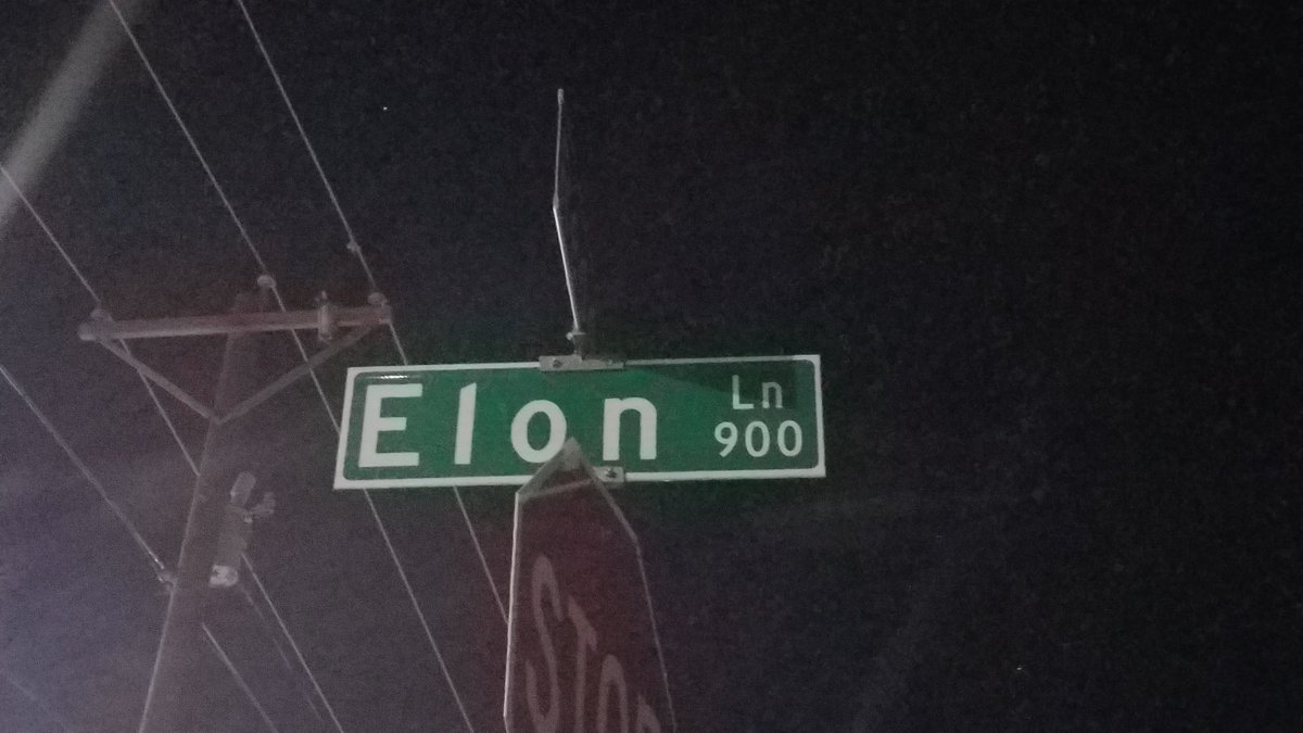 EcoMotoringNews's tweet photo. @elonmusk We found your street! https://t.co/oX8mFna23f