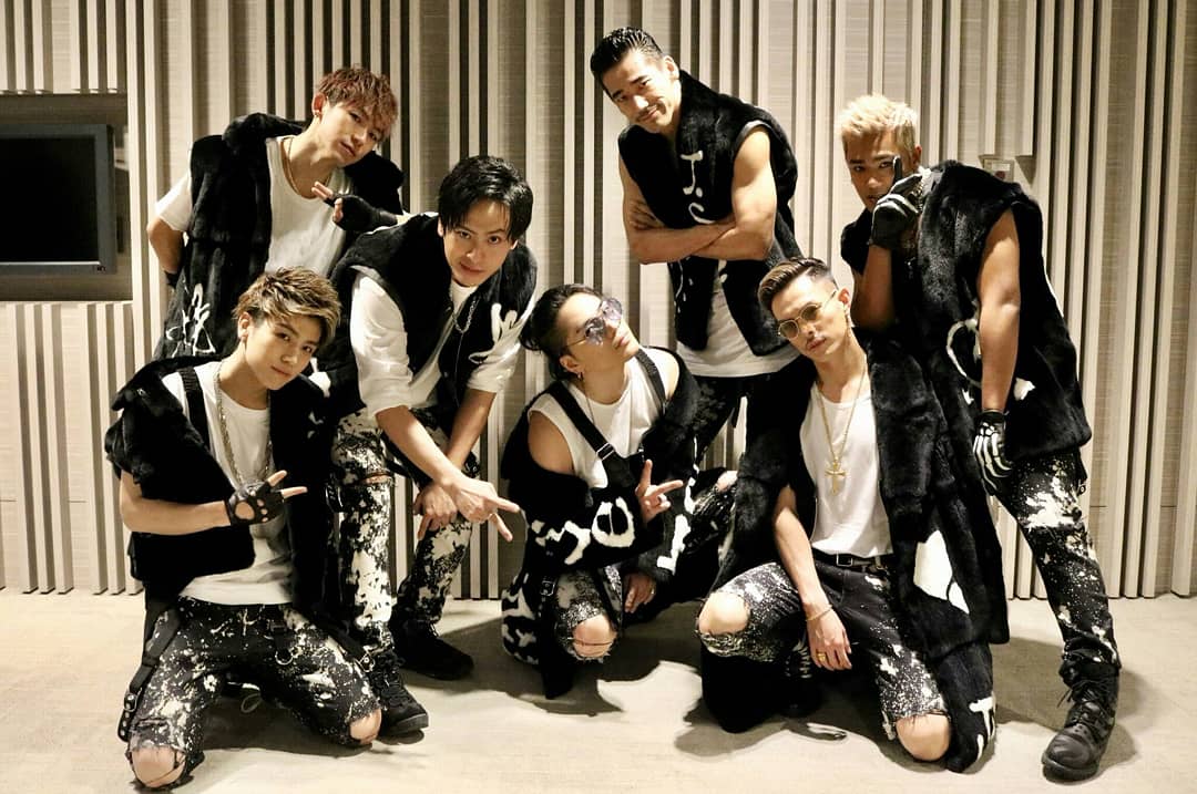 gan_ju379's tweet photo. 三代目J Soul Brothers💙
Mステ🎶😳
後ろ姿もカッコいい👼
岩ちゃんその髪型ドストライクです❤🙈
臣ちゃん、短髪願望。。。🙏✨✨
#三代目J Soul Brothers
#三代目famさんと繋がりたい 
#3JSB 
#岩田剛典 
#登坂広臣
#NAOTO 
#小林直己
#ELLY 
#山下健二郎 
#Mステスーパーライブ2017 
#Mステ https://t.co/1WJe2vvI6z