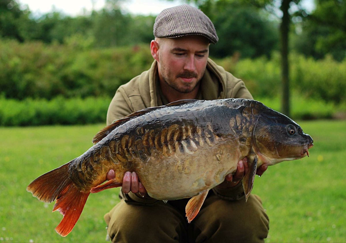 We are very saddened to hear about the passing of Deano Spratt after a long term illness. Deano was extremely popular and well liked angler known to many. Our thoughts are with his family and friends.