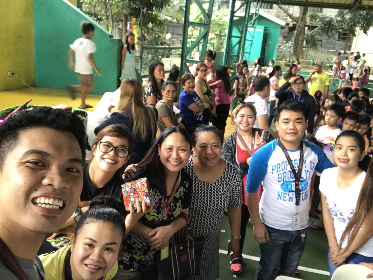 JaysonArabe's tweet photo. Be thankful for what you have. Work hard for what you don’t have. #aoyinaction #metrolifegiftgiving @Greg_MPCS @Josie_MPCS @unojuan_b https://t.co/YApaaCJOcp