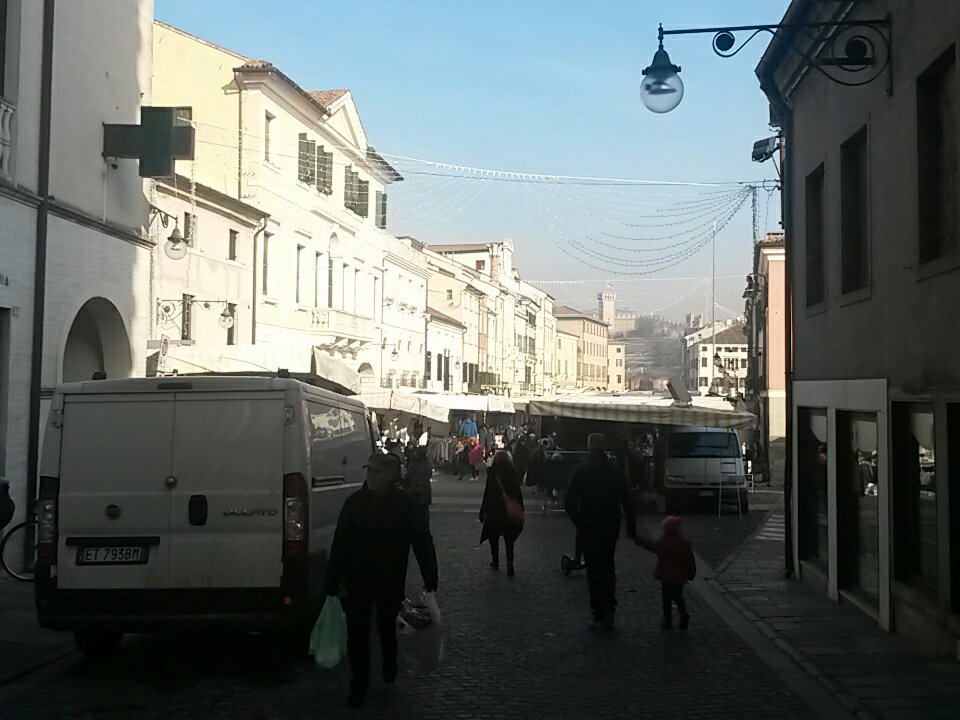 IAT_Francesco's tweet photo. @hervepmorvan @UoNINNOVATIVE @UoNINNOVATE @IAT_Victor Best wishes from the sunny and cold (-2 C) north Italy!! https://t.co/wWWQ0UBEMa