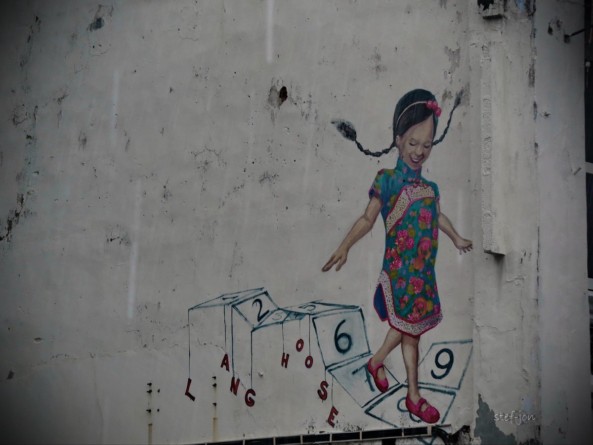 kedkasap's tweet photo. On a tour …:< #SEAsia #streetart #mural #Malay #dekudom #petittour https://t.co/uf81nG82Dn