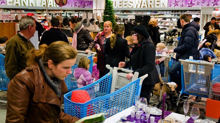 Helemaal klaar met alle boodschappen en vanavond geen zin om te koken? Wij hebben nog enkele tafels vrij voor vanavond! Reserveer dan nu! #restaurant #hilversum