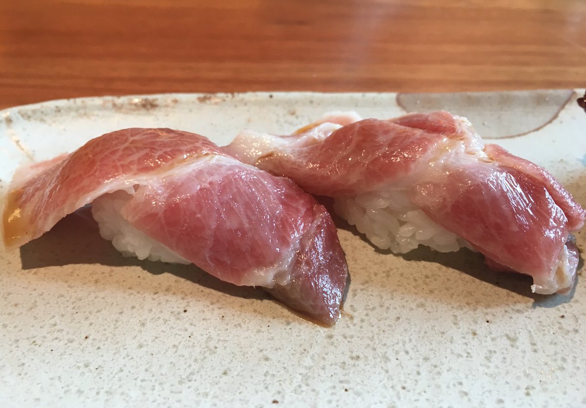 GuiaMichelin_ES's tweet photo. ¿Te apetece cocina japonesa en la capital portuguesa? No te pierdas #GoJuu en Lisboa. 😁 #NuevaSelecciónGuíaMichelin2018 https://t.co/mcKwY66p5X