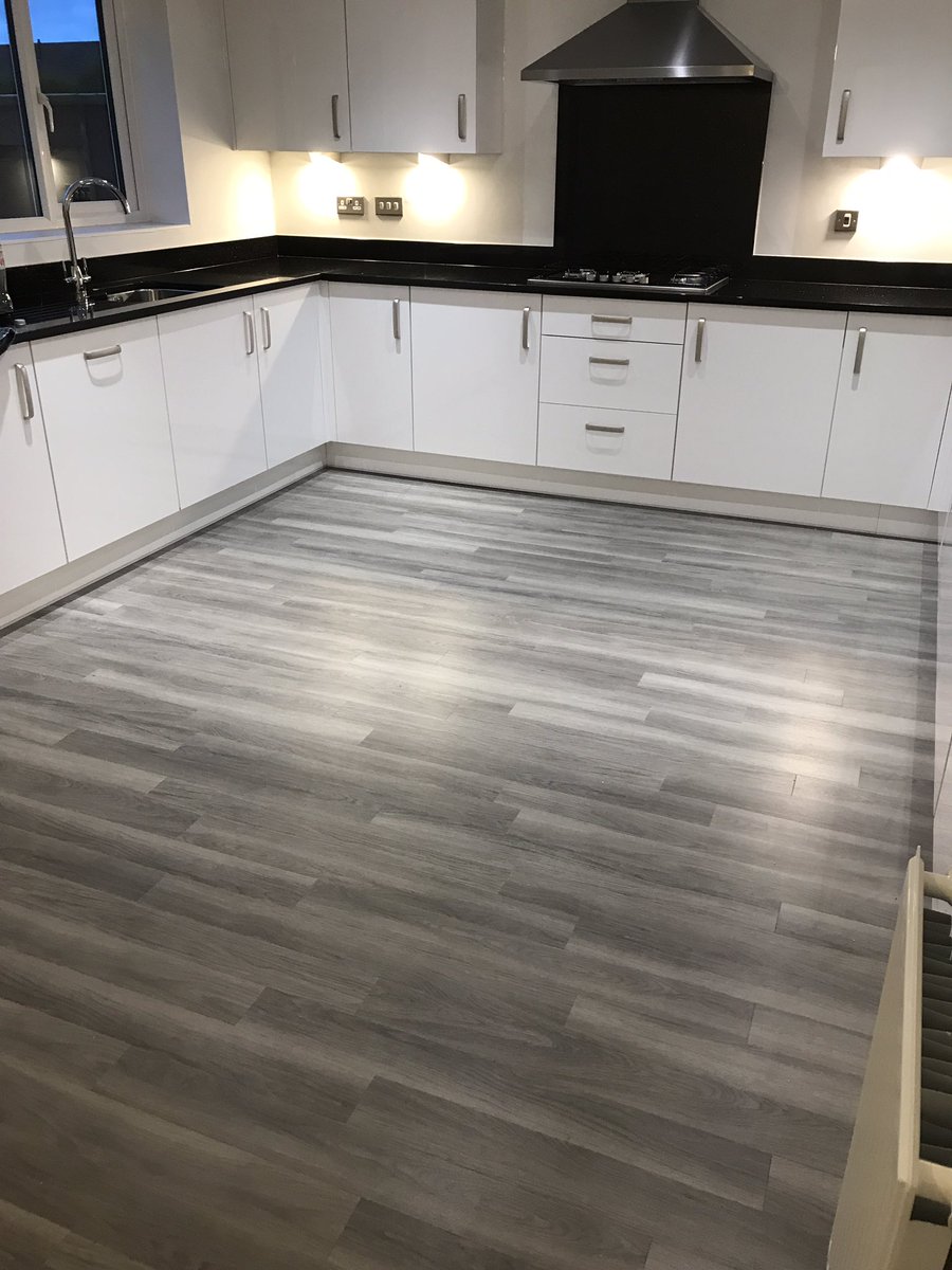 Stuck for ideas on Xmas presents for your home? What about A fabulous new floor, this house in Hartlebury was on santas nice list! <a href="/AmticoFlooring/">Amtico</a> #flooring #oak #ChristmasEveEve #JQflooring