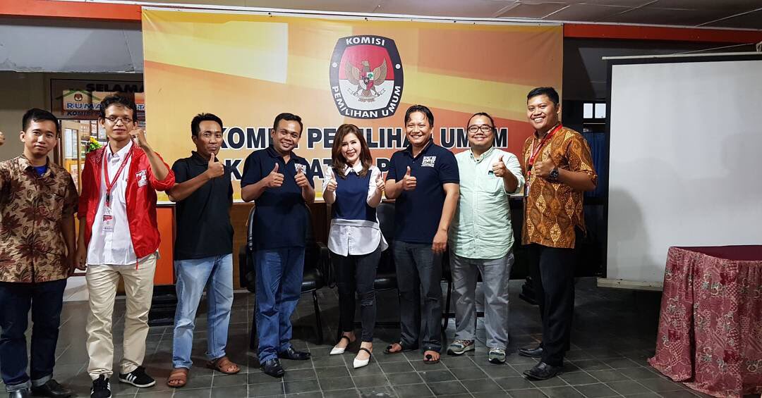 grace_nat's tweet photo. 7) KPUD Pemalang keren lho. mereka coba buat terobosan dgn mengubah pembagian dapil agar masyarakat nantinya lbh terwakili.Pasti banyak yg ngga hepi nih.Utamanya penguasa lama.Tapi inilah politik melayani. keren Mas 👍 https://t.co/Gfnc4cIuC9