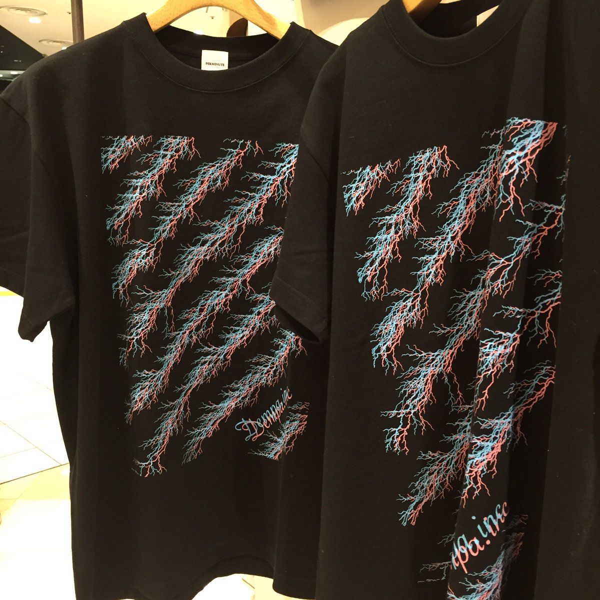ex_nagoya's tweet photo. 【名古屋】

WALL×でんぱ組.inc コラボレーションアイテム、名古屋店、まだ人気商品在庫ございます！明日は最終日！この機会をお見逃しなく！ https://t.co/nlASW1PeV3