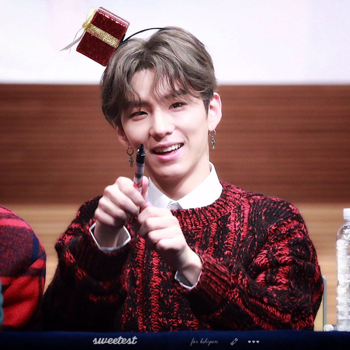 🏹️🌹

#몬스타엑스 #기현 #MONSTA_X #Kihyun  
( ˘͈ ᵕ ˘͈ )♡