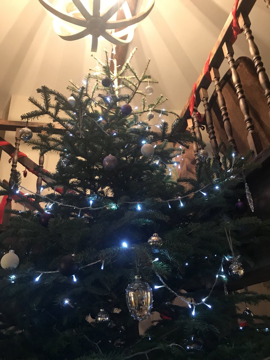 FieldGreenOast's tweet photo. Happy Christmas to all our guests 🎉🎉🎉 https://t.co/r9efNwf0H6