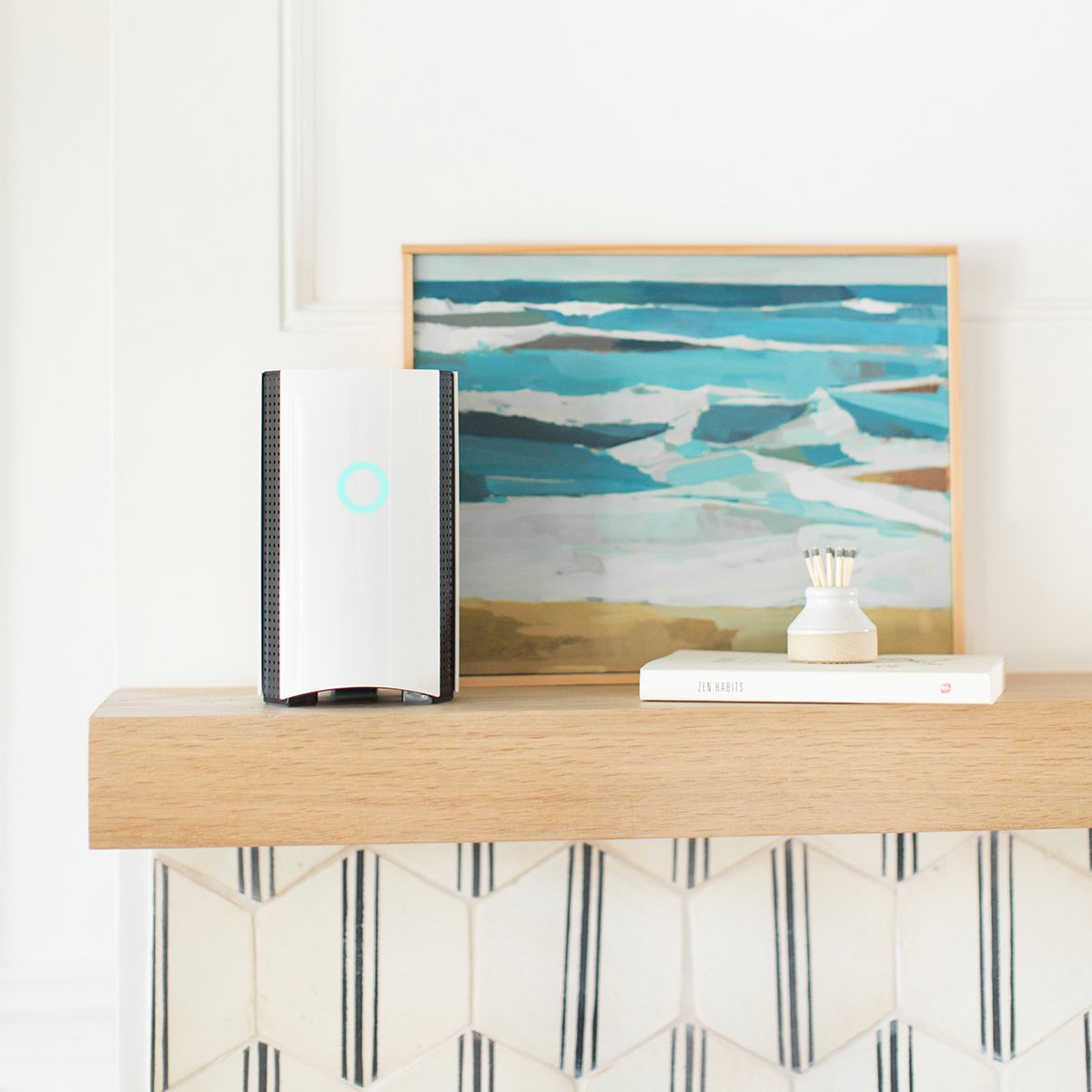 CarleyKnobloch's tweet photo. Malware, phishing, identity theft + fraud are the new normal, and so many of us don't know how to protect ourselves: @Bitdefender BOX is a GREAT gift idea: It’s like a cyber-bouncer for your home/smart devices. https://t.co/Po3jUiIyvm #ad #BitdefenderBOX2 https://t.co/viyobzrN9z