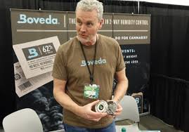CigarswithJenny's tweet image. If you listen to @SmoothDraws you have heard about the @BovedaInc #humiditypacks system! They have done it again! They have released the #smartsensor! We have got Drew Emmer from #boveda talking to Doc about the amazingness that is this new device!!! #smoothdraws #cigarherf