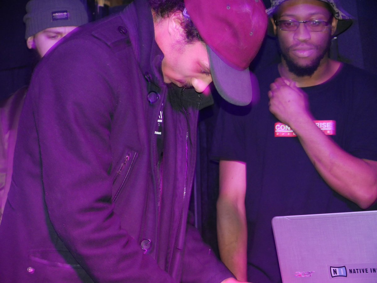 TVPES's tweet image. @yungbabytate @DEVINMALEK_ #controllerise #blckcubes #lofi #hiphop