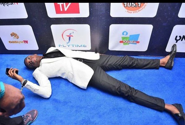 MediaGuide_NG's tweet image. Good to know, we can also do this on the blue carpet. - @comedianebiye #rhythmunplugged
#MediaGuideMagazine