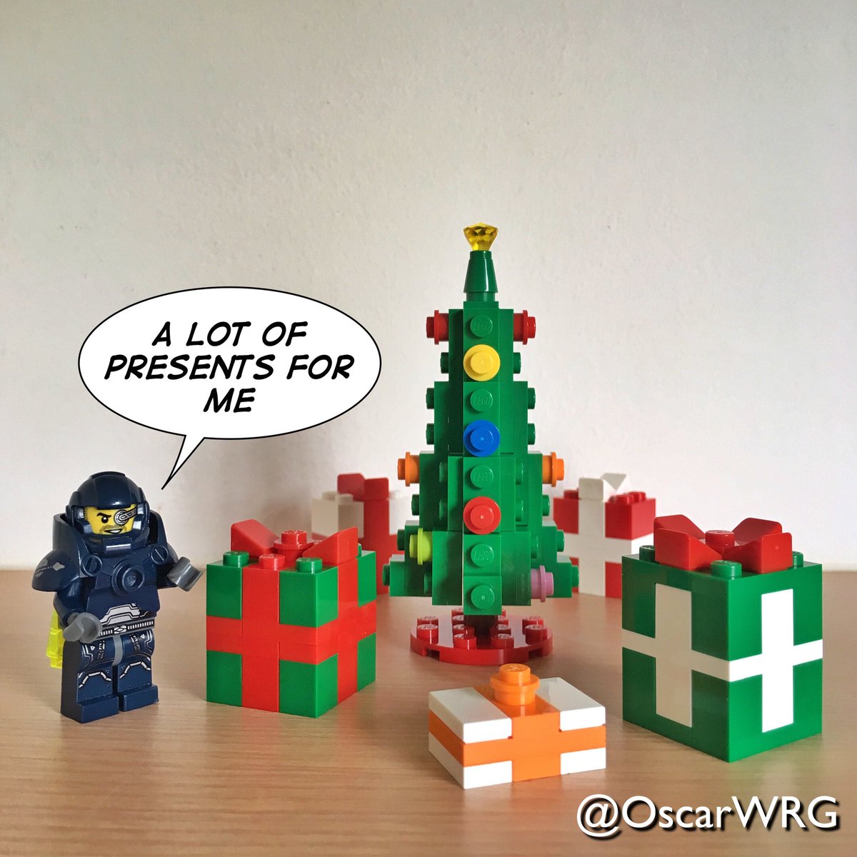 OscarWRG's tweet photo. #LEGO_Galaxy_Patrol #LEGO #Christmas #ChristmasTree #🎄 #Present #🎁 #Presents #LEGOchristmasTree @LEGO_Group @DoSAinterntl https://t.co/EigNlyIusj