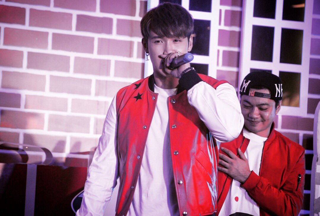 MINTINTHEROOMKS's tweet photo. มาโคราชอีกล้าววววว @kangsomm
#Kangsomks
#แกงส้ม
#TheMallKorat
#JoyofGivingHappyFactory
#23Dec2017
#MITRKS https://t.co/ipIgp9TNaK