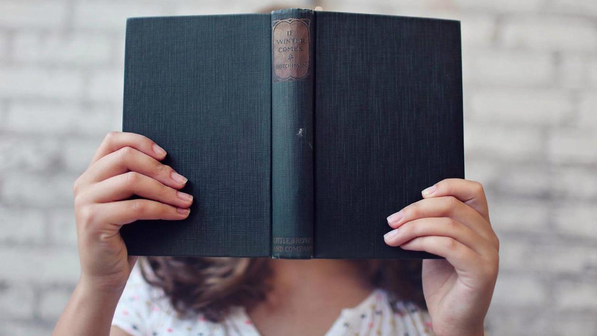 bfmbusiness's tweet photo. À offrir pour Noël: 11 livres qui rendent plus intelligent https://t.co/475Iiimj4N https://t.co/M7Uq0T5RsG