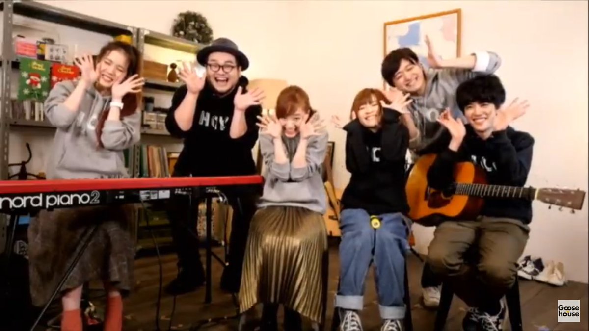goose_2523's tweet photo. 良いお年を〜（*＾-＾*）
2018年もGoosehouse愛を
深めていきたいと思います🧚🏻‍♀️💚
#HOY #goose7 #HOY2017 https://t.co/P4TPXvqWyl