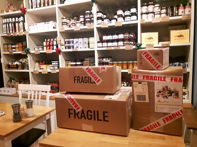 We feel like Santa Claus! You can find wonderful gift ideas on the following link: amaltheadeli.co.uk  
#gifts #giftideas #giftguide #NewYearsEve #Xmas #giftgiving #hampers #giftbaskets #Leeds #lovinleeds #yorkshire #Christmas2017 #London #londonislovinit #Cardiff #gourmet