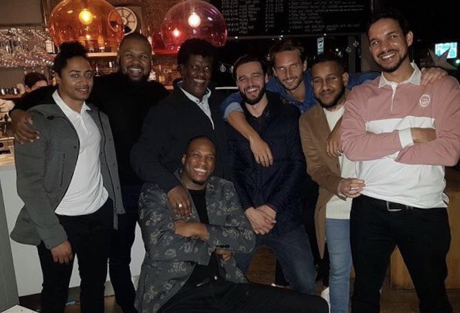 de9jan88's tweet photo. Straight off the plane to see some familiar faces! @ Bloom London
#noschoolliketheoldschool #toomanysmiles #alwaysgoodvibes #boyzIIMen #dontwearaskimaskbutweski https://t.co/D6ZPmDtbYo