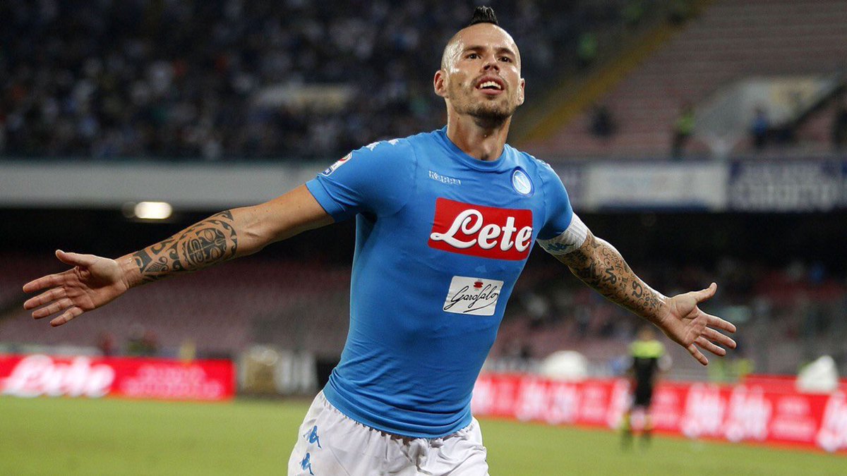 NicolaFrega's tweet photo. 116 goal con la maglia del @sscnapoli, miglior marcatore della storia del club azzurro. Nonostante le critiche, nonostante tutto, Marek #Hamsik c’è sempre stato. Un mostro! #NapoliSamp #SerieA https://t.co/SKTUV75rYy
