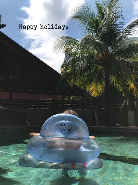 Myflexprint's tweet photo. #happyholidays #xmas #designyourown #hype #myflexprint https://t.co/oshWySnGUR
