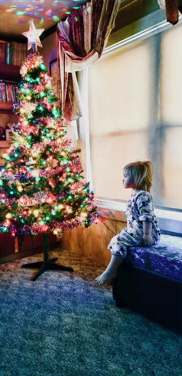 danny200343's tweet photo. sharing pic of my grandaughter! https://t.co/TfVOItujhI