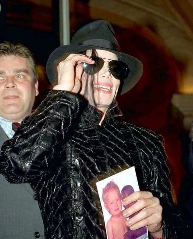MICHAEL JACKSON tweet media