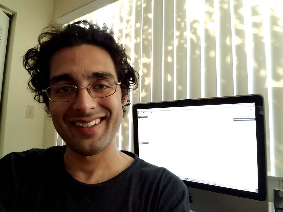 ricardolugo1036's tweet photo. Working with my bedhead on #prizeboxproductions first feature film. #indiefilm #script #screenwriter https://t.co/AQJfGkXzSO