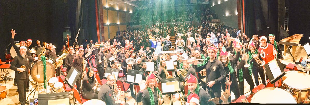 SoriaBanda's tweet photo. Porque lo mejor de la Banda es su público. 

¡¡Muchas gracias por acompañarnos siempre!!

#FelizNavidad #Soria #Música #Banda #Navidad #Feliz2018 #Numancia @Numancia2017 @NUESTRASBANDAS 

Nos vemos en la Cabalgata de Reyes del @Ayto_Soria https://t.co/ufTAqdE0aL