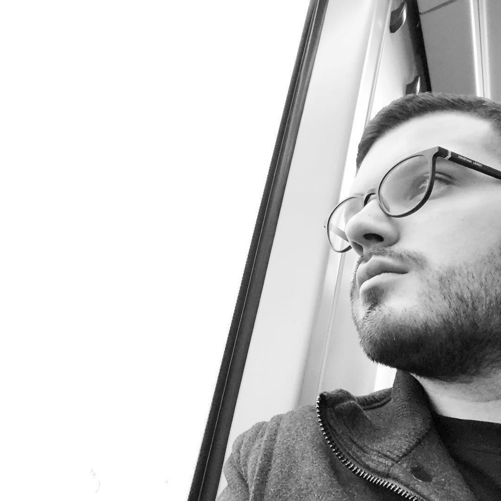 licinifilippo's tweet photo. Time to go home! 🎅🏻 #train #holidays #christmas #flight #backhome #family #friends #blackwhite #solotravel https://t.co/pwlMfDTNtl https://t.co/WAInUIScQg