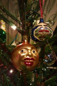 2TravelDads's tweet photo. Because: T'is the season-Holiday Traditions: Christmas trees and #HowWeFamily https://t.co/6gnnHe2HKz #holidays #traditions #familytime #ChristmasTrees
Whats your favorite #holidaytradition? #kidslovechristmas https://t.co/XLSLg6VtzJ