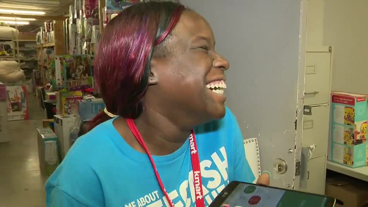 Secret Santas make holidays brighter for South Florida families bit.ly/2BYR09x https://t.co/7NMj93M4Cg