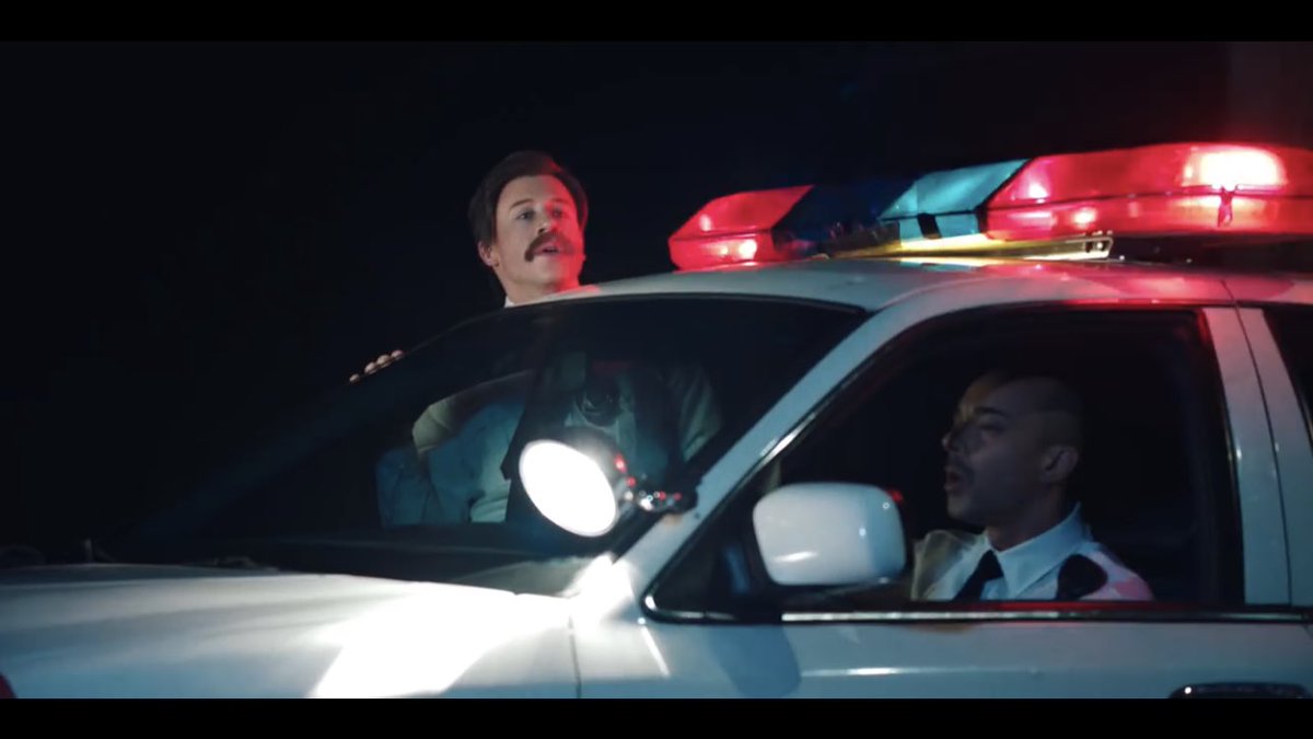 hectorrrcd's tweet image. HAHAHAHAHAJAJAJAJAJA I LOVE IT 😍🤣🤩👏🏻
#CornerStoreVideo  
@macklemore GREAT JOB MAN! 
CORNER STORE‼️