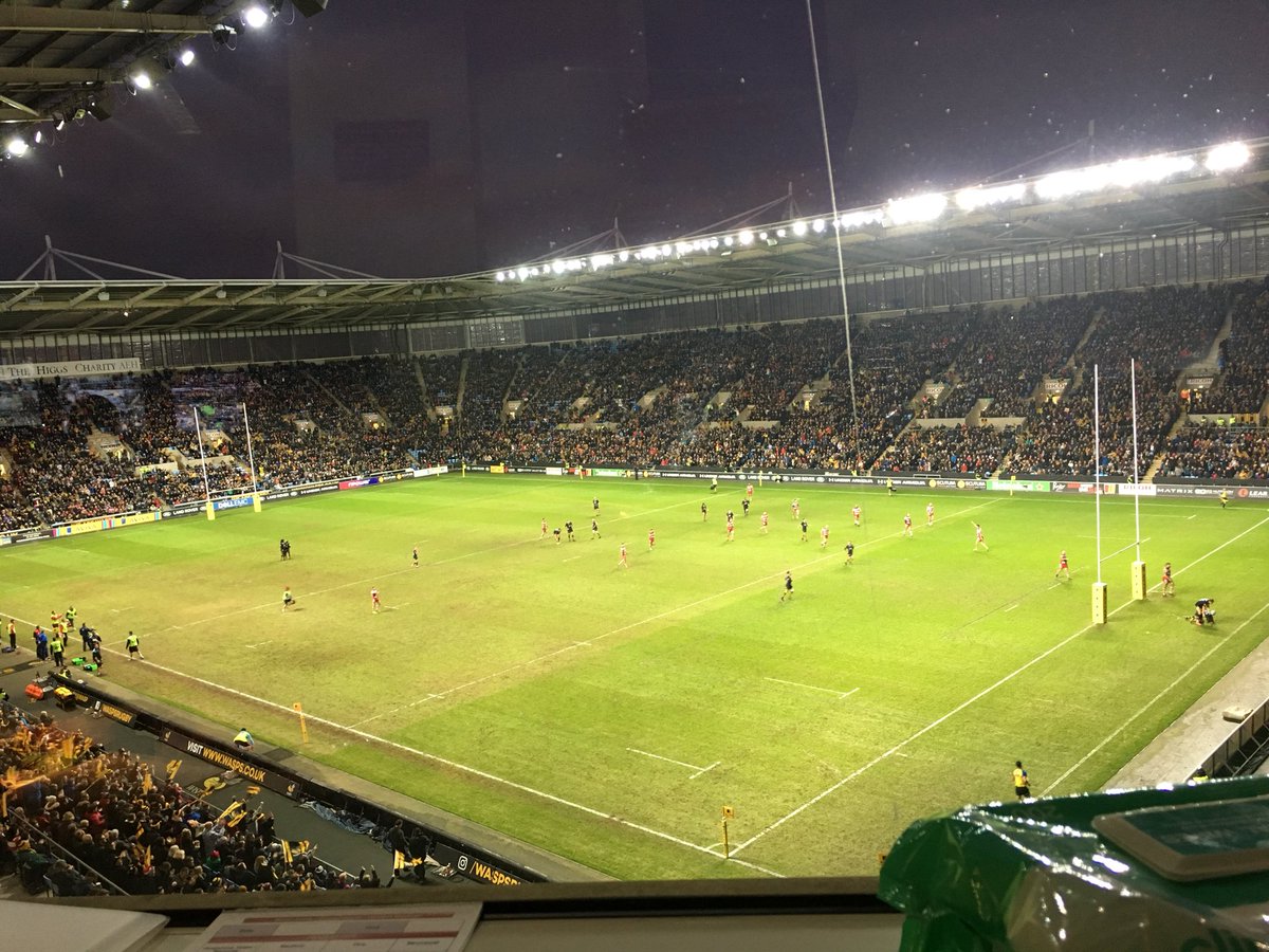 ShowmedAndy's tweet photo. Today’s office view @RicohArena for @ShowMedUK with @WaspsRugby vs @gloucesterrugby #CaringFaceOfEvents https://t.co/BeEnEiWeYG