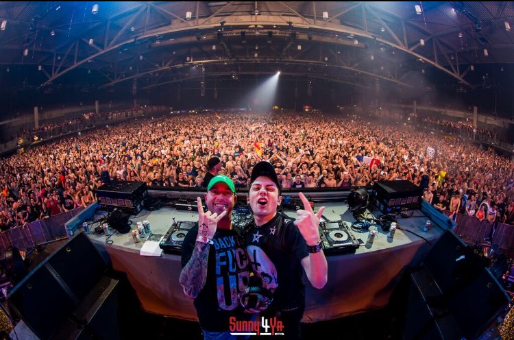 Dj_Maddog's tweet photo. Tomorrow back 2 school at Maassilo Rotterdam with Nosferatu 🤘🏼
🧛‍♂️+ 🐺= 🔥 

@officialb2s 
@NosferatuArea51 
@sunny4ya_com https://t.co/ClVUNvTQSi
