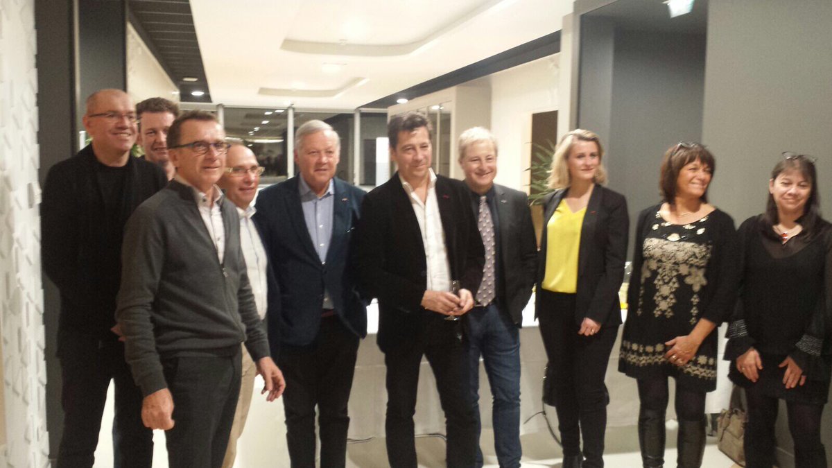 Merci au Crédit Agricole de Bourg espace Kennedy de nous avoir accueilli hier pour notre soirée dédicace <a href="/AcaBresse/">Académie de la Bresse</a>   avec + de 250 amis et 18 auteurs dont <a href="/GeorgesBlancOff/">Chef Georges Blanc</a> et <a href="/LaurentGerra/">Laurent Gerra</a>