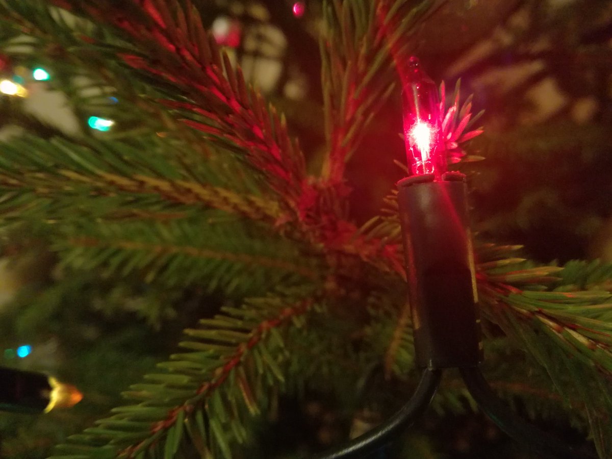 phpdevspl's tweet image. Wszystkiego dobrego z okazji Świąt Bożego Narodzenia. Niech będzie to dla Was wyjątkowy czas spędzony z rodziną, najlepiej bez PHP 😉