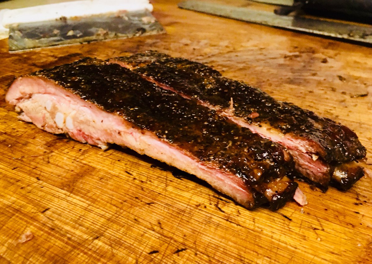 BBQBMiller's tweet photo. Big Vinny’s Brisket and Spare Ribs! Happy Holidays! #bbqbrian #bigvinnysbbq #brisket #bitesquad #ribs #texasbbq #ubereats #pitmaster #pitmasterbmiller #austin #atx #austin360eats #austinfood #southcongress #southaustin #soco #redshedtavern #sausage #food #foodie #grubhub #hudsons https://t.co/SGy53lc7Ue