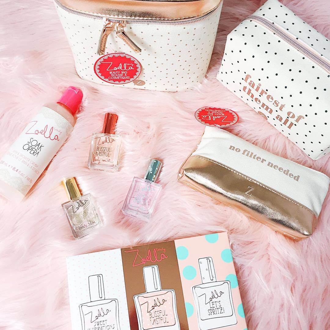 win4free2day's tweet photo. WANT 💯% REAL ZOELLA COSMETIC GIFTSET? 👀😊Instant DHL Shipping WORLD WIDE!!😊 ALL 🆓!! ⏲LIMITED OFFER⏲Get Your Own Now
https://t.co/5jATBE88MB 
#GETZOELLABEAUTYCOSMETICTODAY #DAILYSHIPPINGTOEVERYONE #ZOELLAFANGIVEAWAY https://t.co/f3n9yJ86Qq