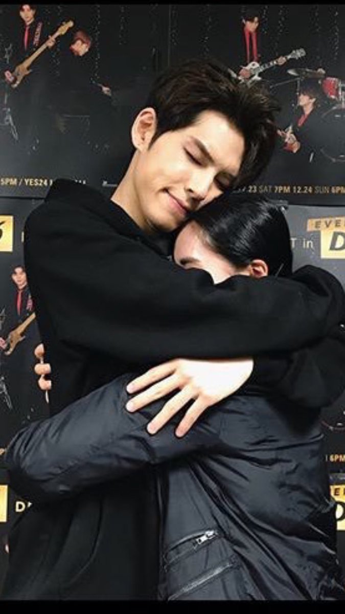 PandoraDaydream's tweet photo. Wonpil x his noona - They have the cutest relationship :’) https://t.co/XRiJewBzeh