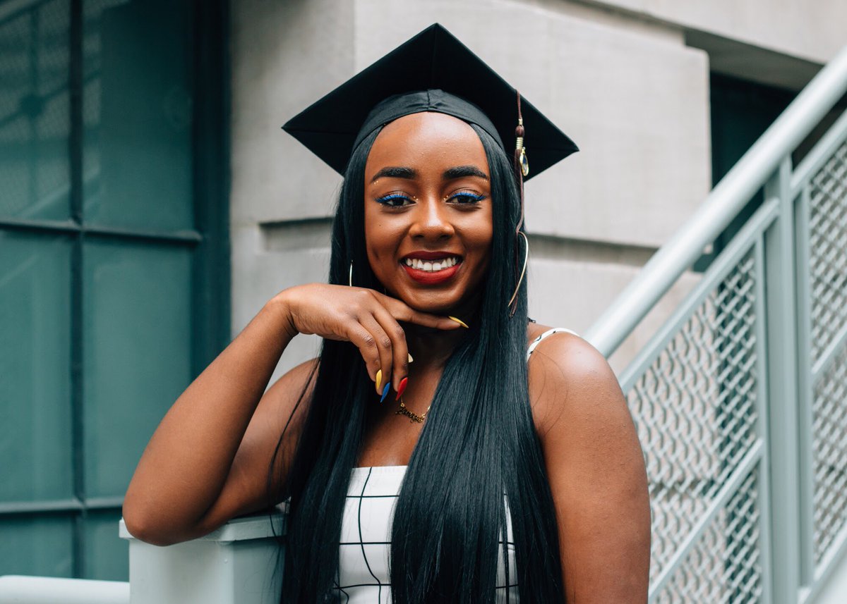 janayethebae's tweet photo. Last Saturday I graduated early from Kent State University with a Fashion Merch degree, Magna Cum Laude, with a JOB. I move to NYC in 7 days. I was shouted out in Allure last week for my passion. Dreams do come true. #BlackGirlsGraduate #BlackGradMagic https://t.co/ZceZ3cM3Iz