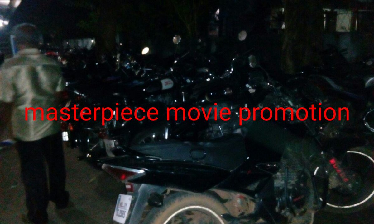 MegastarAddicts's tweet photo. Pics from #Tirur #Varkala #Karunagapally #Puthoor
Heavy Rush Continues for @mammukka 's #Masterpiece
#EddySwag👊
@KeralaBO1 | @Forumkeralam1 | @MalayalamReview | @MasterPieceOffl | @sri50 | @sridevisreedhar | @SreejithVjVfc https://t.co/uRWQ0OzrWG