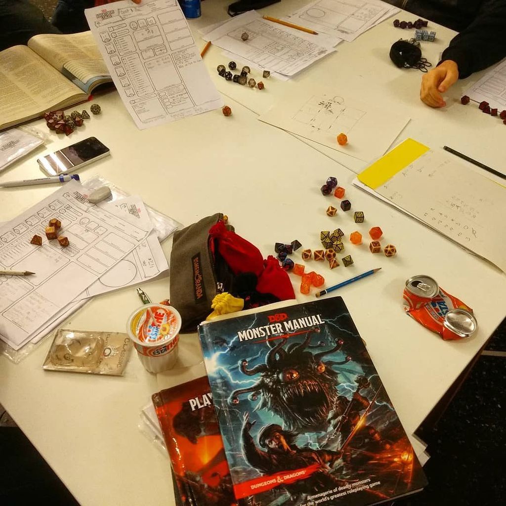 ArturoBenzi's tweet photo. Adventurer's League Time!

#gdr #rpg #qworkshop #q_workshop #polyset #polyhedraldice #d20 #oldschool #chessex #techdice #unusualdice #d20system #dicetower #dadi #dice #criticalhit #callofcthulhu #diceoftheday #dungeonsanddragons #pathfinder #steampunk #s… https://t.co/16mMq6g8b8 https://t.co/mdPQN6780H