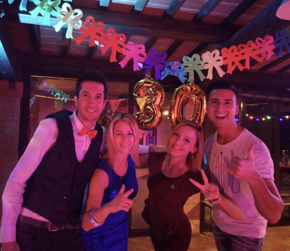 DjGiuliaRegain's tweet photo. Private party with Friends &amp; Happy Bday Fra!  Console: @DjGiuliaRegain  &amp; @matteopandodj #Ddjergo https://t.co/B7vN4fwfKB