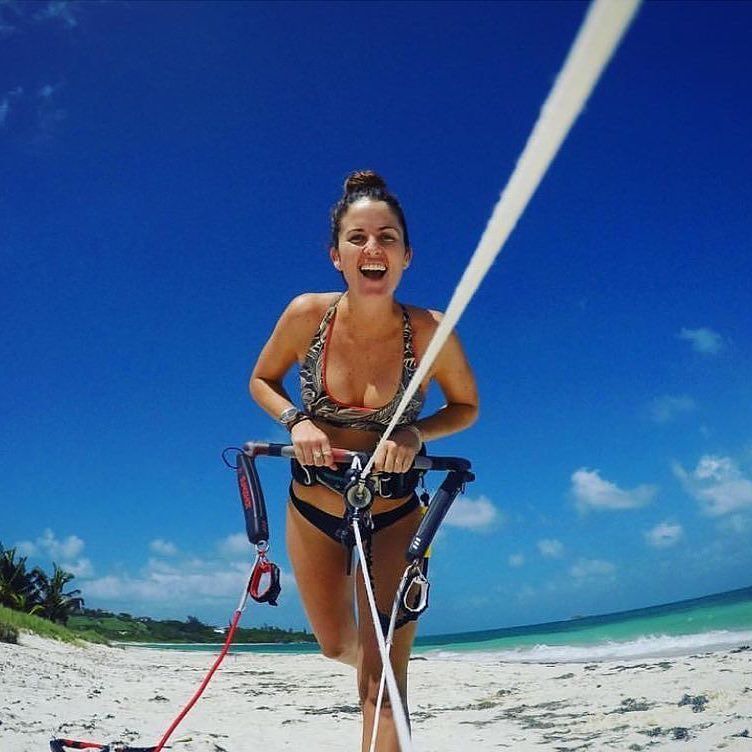 Sensigraves's tweet photo. What lights up your smile? Do more of that. @shannonator1 ⠀
#bikinishop #beach #lifestyle #strongwomen #bikini #surf #beachlife #kite #sensibikinis #sensiswim #beach #womensswimwear #surfbikini #kitebikini #swimwear #swimtops #swimbottoms #teamsensi https://t.co/NsmWNNEtq7 https://t.co/leuROkGpfZ