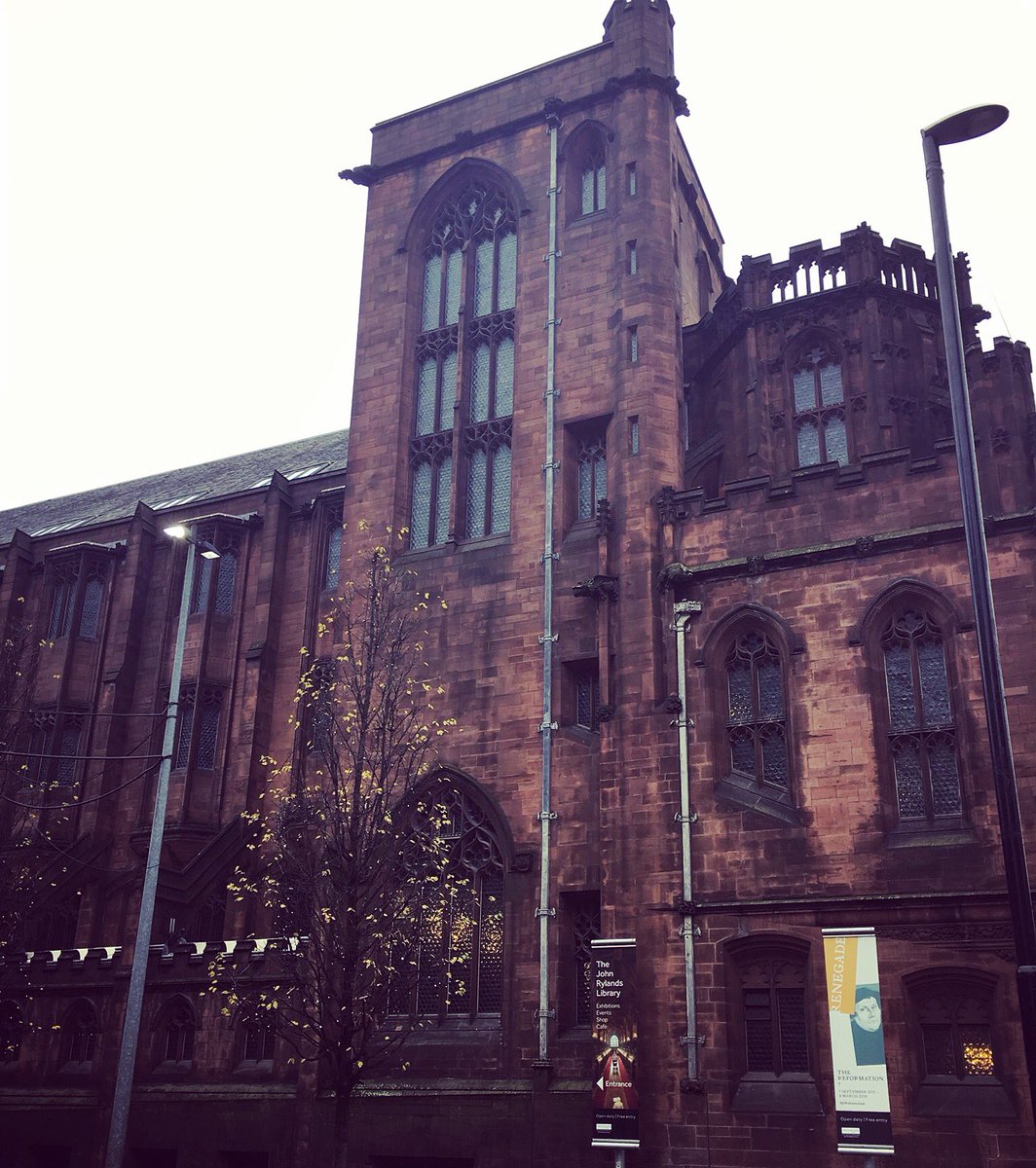 BhsMuralHull's tweet photo. Another trip into #Manchester today. Some of my fave trad buildings. A nice bit of colour this time. #JohnRylandsLibrary #SunlightHouse #ManchesterTownHall #ManchesterCrownCourt https://t.co/lzXdZohNyB