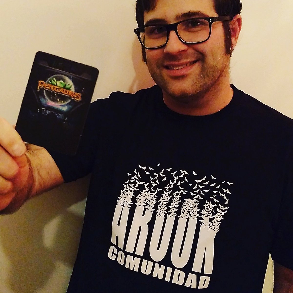 AmphoraGames's tweet photo. @comunidadaruok En @AmphoraGames somos verdaderos #Aruokers !! #YoSoyAruok #CamisetaAruok #Pentaurus https://t.co/WxyL4YkRFc