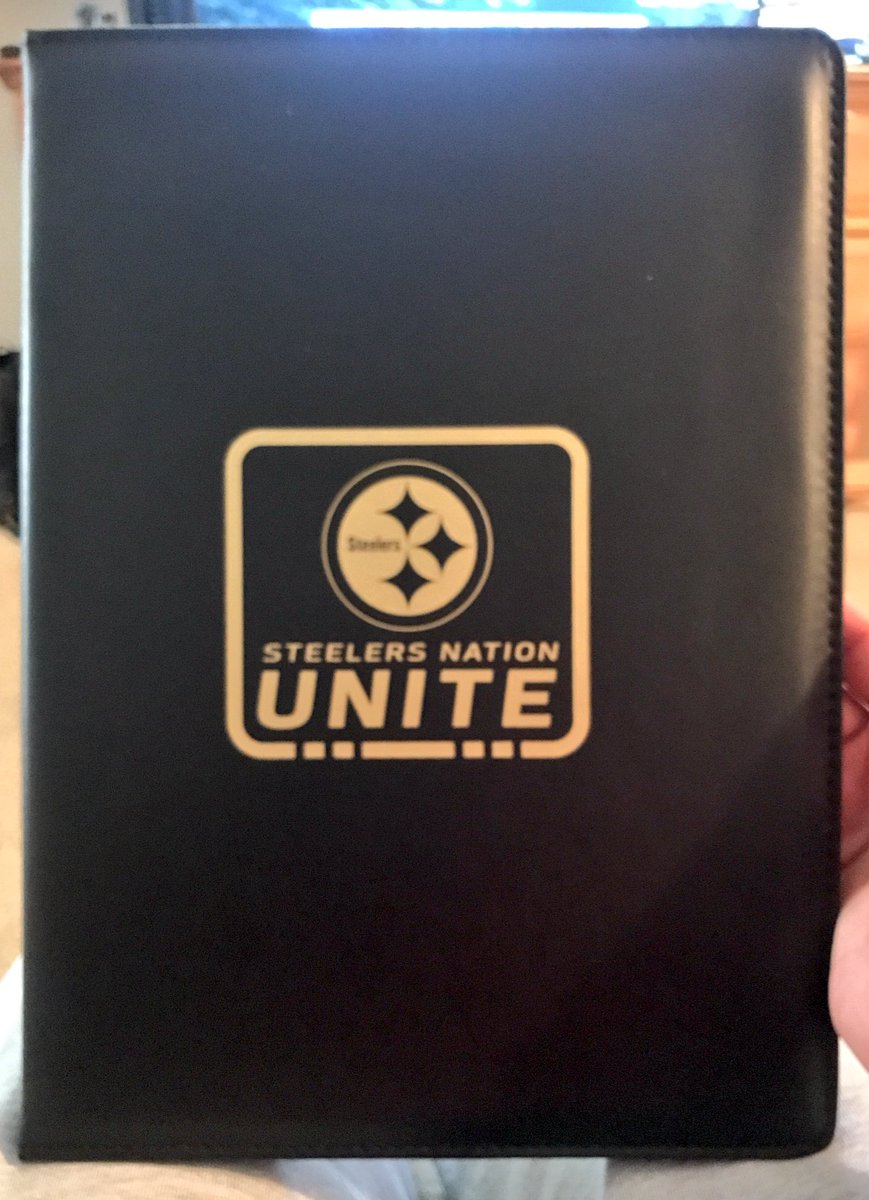 Reyjr06's tweet photo. @SteelersUnite Got my note pad for work! Looks Awesome! Thank you! Can’t wait to see @SteelersUnite @steelers on Christmas Day in Houston! How can I get field passes for my 7 year old son? Taking him to his 1st Steelers Game!!! https://t.co/Pgwth7U9gT