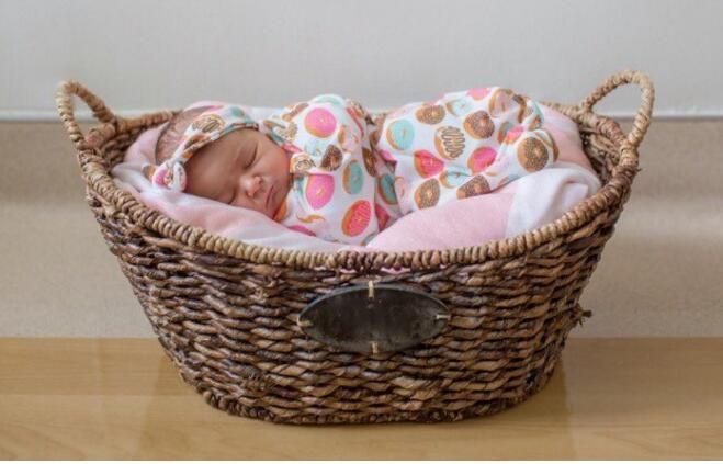 muffin_cheek's tweet photo. Having a bad day? Hope this little bundle of joy brightened your feed! 🌞
.
Infant swaddle with headband and cocoon sleeping sack available soon on https://t.co/si49u6MgCe!
.
.
.
#babywear #infantwear #babyessentials #babyfashion #babyswaddle #babiesofinstagram #babiesofig https://t.co/k3PuxIK1ft