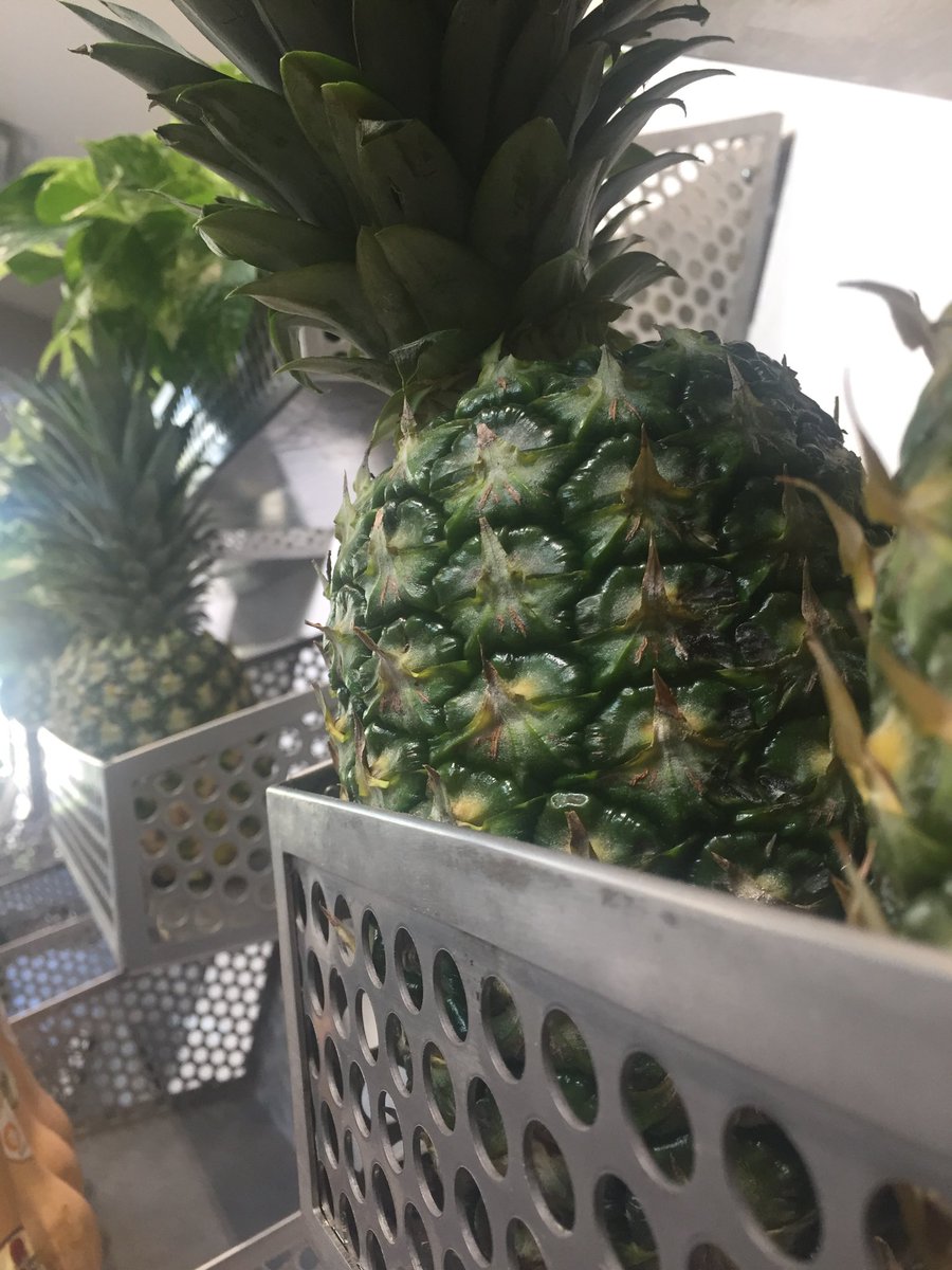 Yes. You can have pineapple on your pizza. <a href="/flashfirepizza/">Flash Fire Pizza</a> approved. #flashfirepizza #farmtofire #pizza #pineapple #fresh #organic #beer #wine #glutenfree